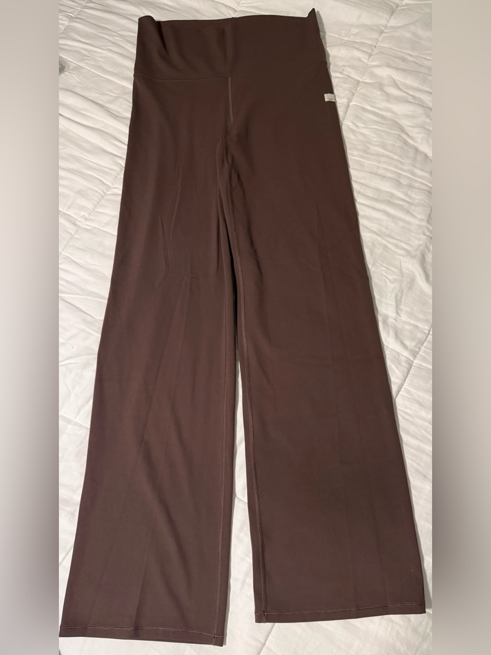 Vuori Wide-Leg Pants in Chocolate Brown